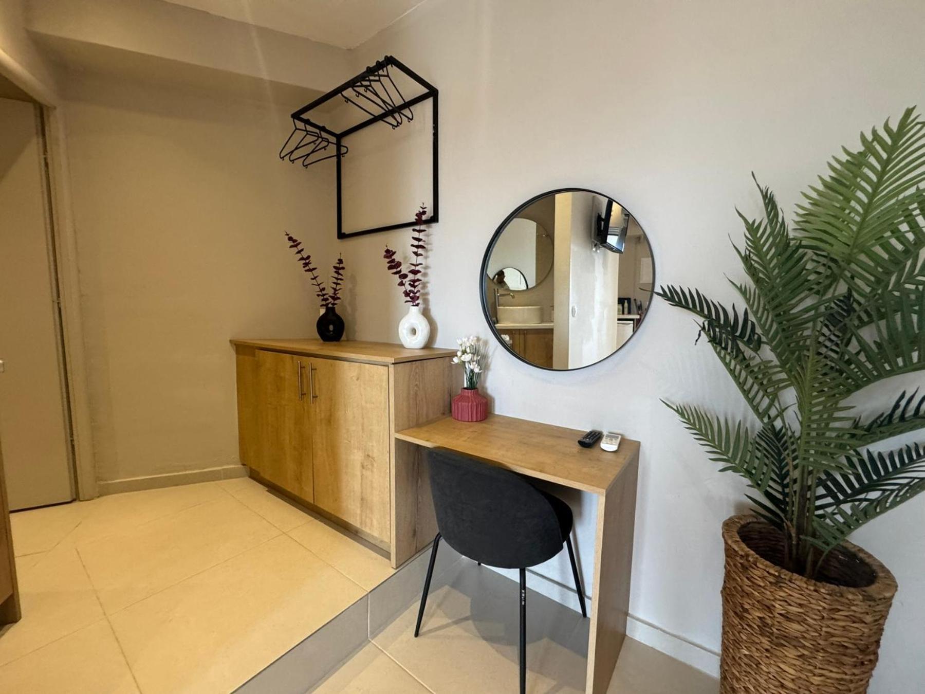 מראתי Eleftherias Suites - Near Beach Apartments מראה חיצוני תמונה